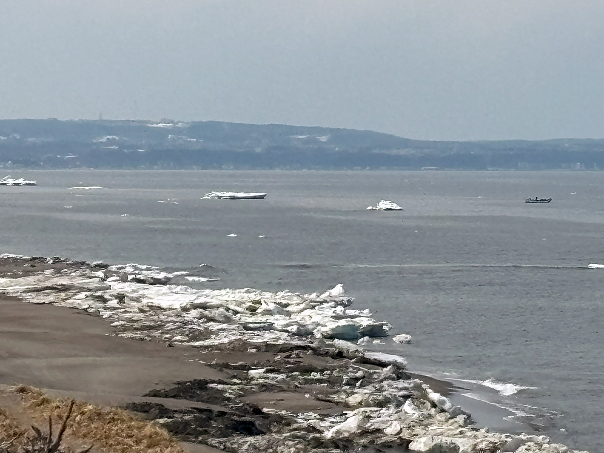 北海道 オホーツク 浜小清水 フレトイ海岸 いよいよ海明け！2024年4月1日