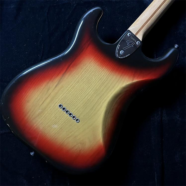 中古 エレキギター フェンダー ストラトキャスター Fender USA Stratocaster ST 1976年製
