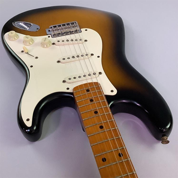 中古 エレキギター フェンダー ストラトキャスター Fender American Vintage 57 Stratocaster 1999年製
