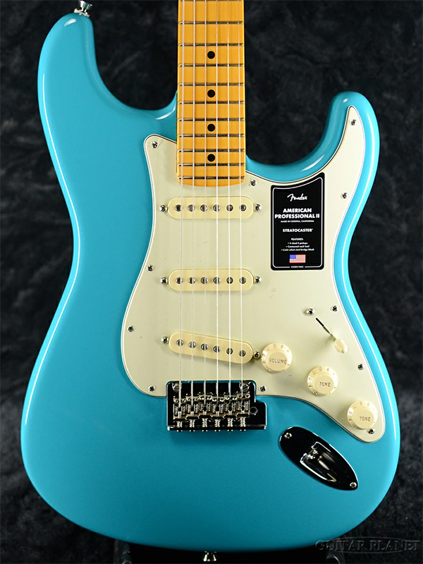 Fender USA American Professional II Stratocaster Miami Blue