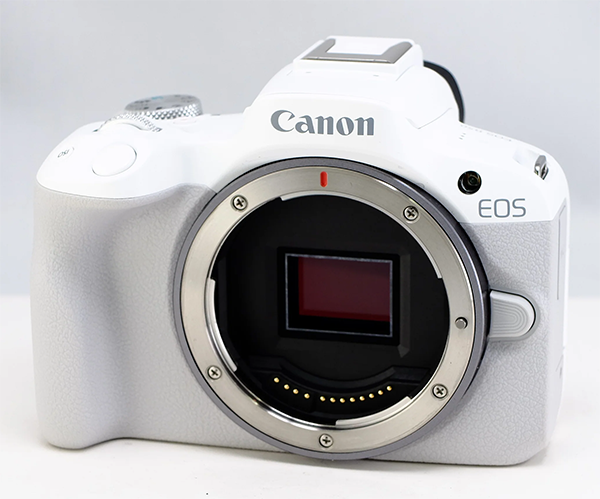 ミラーレスカメラ 新品 EOS R50 キャノン 18-150,55-210mm