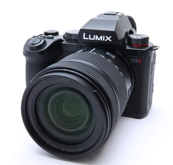 ミラーレス一眼 カメラ Panasonic LUMIX S5 MarkII DC-S5M2H レンズ 28-200mm