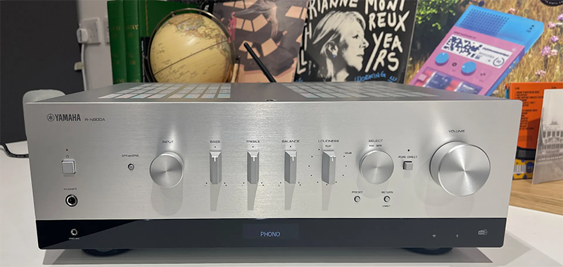プリメイン アンプ FM/AM・ラジオ ヤマハ YAMAHA R-N800A
