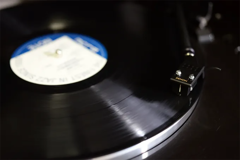 レコード プレーヤー DP-300FK デノン DENON