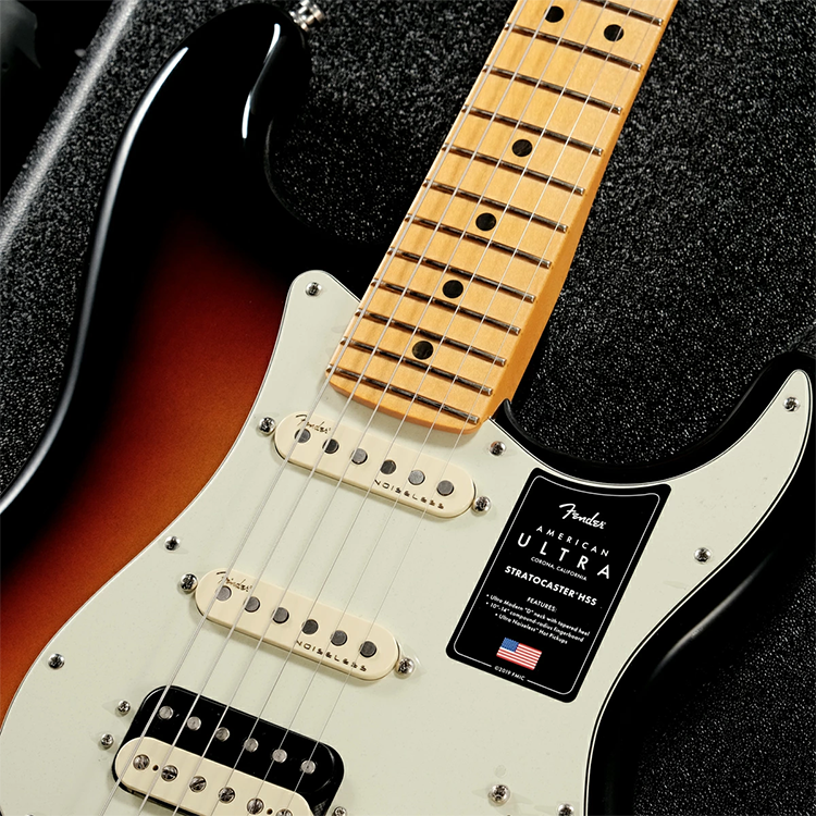 中古 エレキギター フェンダー ストラトキャスター Fender American Ultra Stratocaster HSS Ultraburst 2020年製