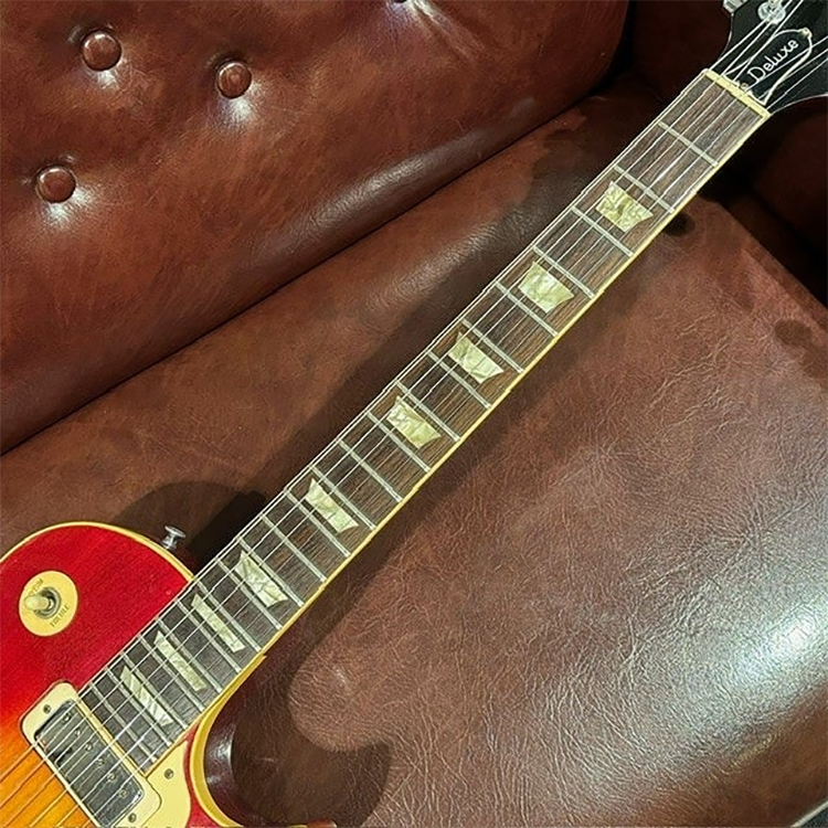 中古 エレキギター ギブソン レスポール Gibson Les Paul Deluxe 1975年製