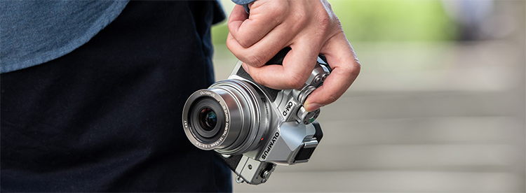 新品 ミラーレス一眼カメラ OM SYSTEM OM-D E-M10 Mark lV ダブルズーム 14-42mm 40-150mm