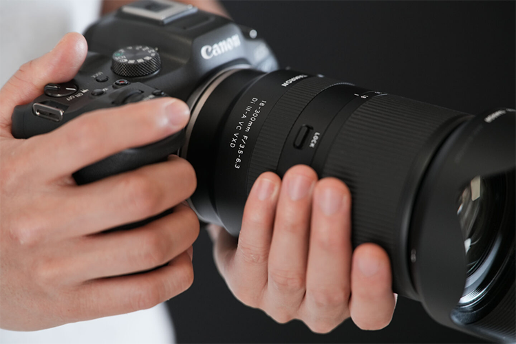 新品 一眼レフ用 交換レンズ 望遠ズーム タムロン F/3.5-6.3 キヤノン用 18-300mm