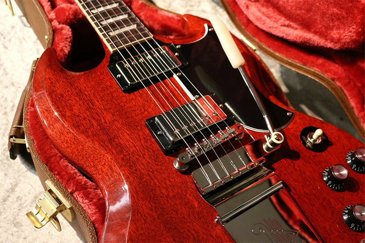 新品 エレキギター ギブソン Gibson SG Standard '61 Maestro Vibrola