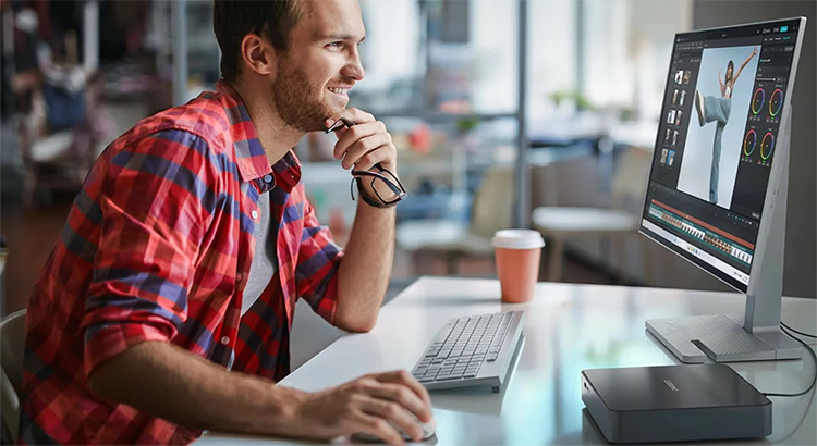 新品 ミニデスクトップパソコン PC Lenovo IdeaCentre Mini 01IRH10R Windows11 Core5 210H メモリ 16GB SSD 512GB Wi-Fi7 Office2024搭載可能